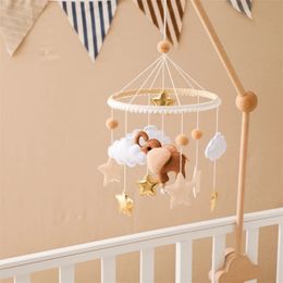 Baby Wooden Rattles Bed Bell Soft Felt Cartoon Elephant Cloudy Star Hanging Bed Bell Mobile Crib Montessori Education Toys 240129