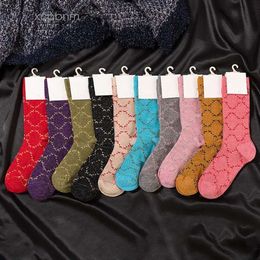 gglies Designer Socks Mens Womens Letter Printed Fashion Four Seasons Cotton Good Quality Candy Colour Luxe Mesh Personality Sports Short Sock 278