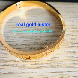 designer LOVE bangl Size 16 -20 CM T0P Material for woman designer for man bangle Gold plated The screws are consistent with the counter products 025 E
