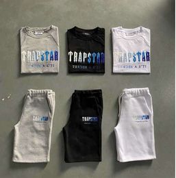 Mens Trapstar T Shirt Set Letter Embroidered Tracksuit Short Sleeve Plush Shorts Motion design 8118ess