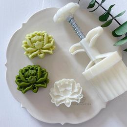 Baking Moulds 50g Jade Lotus Flower Mooncake Mould Mid-Autumn Festival Chinese Style Dessert Green Bean Cake 3D DIY Hand Pressure