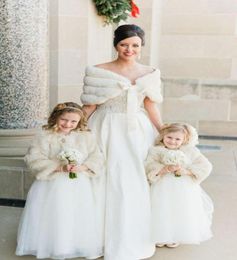 2020 In Stock Winter Warmer White Ivory Faux Fur Shawl Wrap Wedding Bridal Bridesmaid Wraps Women Shawl With Ribbon Custo3601338