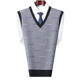 V Neck Sleeveless Vest For Mens Striped Autumn Winter Fleece Casual Male Jumper Fashion Knitted Sweaters Streetwear Loose Tops 240125