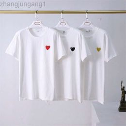 Desginer Cdgs T Shirt Commes Des Garcons Red Heart Embroidery Half Sleeved Mens And Womens Parent-child Play Combed Cotton Short Sleeves White