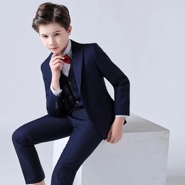 Flower Boys Wedding Suit Kids Pro przyjęcie Tuxedo Formal Blazer Dziecięce Dziecięce Pinao Performance Costume School Mundlid 2-16t 240122