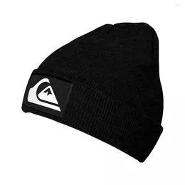 Berets Quik Logo Bonnet Hats Silver Fashion Brand Knitted Hat Men Women Cute Thermal Elastic Beanie Winter Kpop Custom Caps