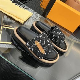 Slipper Designer Slides Women Sandals Pool Pillow Heels Cotton Fabric Straw Casual slippers for spring and autumn Flat Comfort Mules Padded Front Strap Shoe1