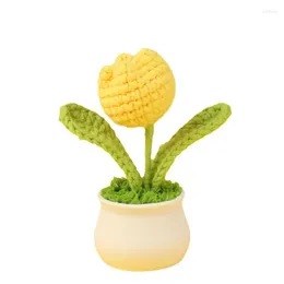 Decorative Flowers 1pc Fashion Hand Woven Desktop Decor Knitting Tulip Little Potted Artificial Tulips Crochet Family Wedding Decoration