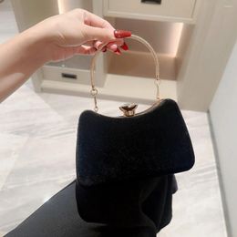 Evening Bags Retro Black Velvet Metal Handle Handbags For Women Fashion Fine Small Clutches Wedding Party Female Shoulder Bag