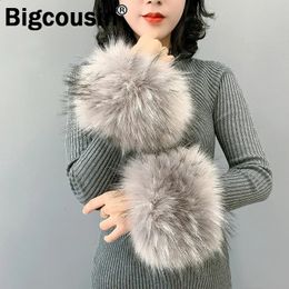 100% High Quality Women Fur Cuffs Faux Raccoon Elastic Fur Wrist Decor Detachable Arm Warmer Plush Oversleeve Fur Bracelet 240201