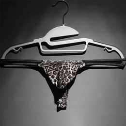 Briefs Panties Bikini Pouch G-String Men Sexy Leopard Jockstrap Tangas Thong T-Back Underwear Underpants Male Soft Nightwear YQ240215