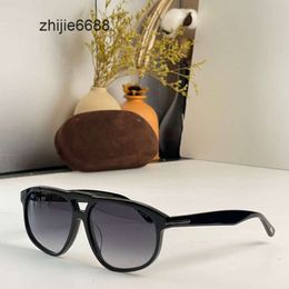 Classic tom-fords Ford Quality Sunglasses FT1000 for Sport style women Luxury men designer sunglasses Black Frame CX67 TFBK
