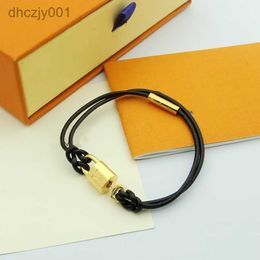 Luxury Designer Bracelet v Letter Gold Lock Double Leather Classic Women Fashion Design High End Jewellery RJNV