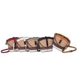 Fashionable Leather Crossbody Small for Women Trendy New Cowhide Bucket Mini Phone Bag Checkered factory direct sales