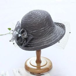 Berets Women Hat Flower Stitching Sun Rolling Edge Net Visor Yarn Fashion Supplies