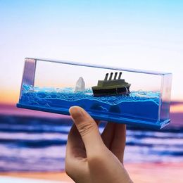 Titanic Cruise Ship Fluid Drift Bottle Decoration Hourglass Desk Floating Decompression Toy Gift 240124