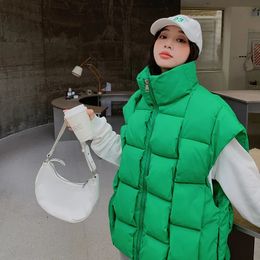 2023 Winter New 3D Womens Cotton Vest 커플 스퀘어 트렌드 따뜻한 두꺼운 커플 다운 코튼 재킷 조끼 여성 240216