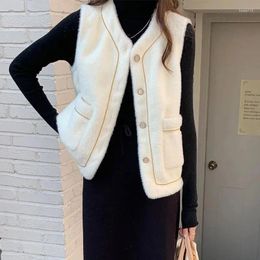 Women's Vests Fur-Integrated White Vest Coat Autumn Winter 2024 Small Fragrant Wind Sleeveless Jacket Lamb Fur Waistcoat Ladies Top