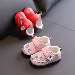 First Walkers Baby Shoes Flower Sewing Bag Pre-Step Walking Cute Girls Small Leather Shoe Comfort