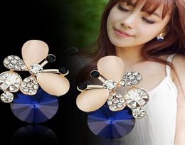 LYIYUNQ Europe and America Fashion Brincos Brand Jewellery Cute Rhinestone Butterfly Blue Earring Crystal Stud Earrings For Women3390280