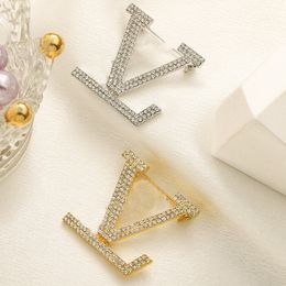 Fashion Luxury Diamond Brooches Women Designers Brooches 18K Gold Silver Big Letters Brooch Holiday Gift
