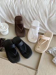 Slippers Flip-flops For Female 2024 Summer Wear Non Slip Flat Thick Sole Slipper Korean Fairy Style False Beach Sandals