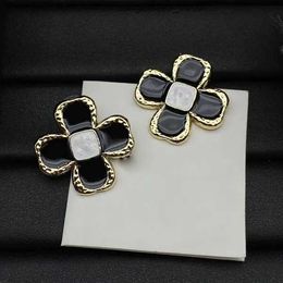 brand luxury sweet flower designer charm earrings studs for women retro vintage 18k gold black pink love earring earings ear rings Jewellery gift newest arrival EIQD