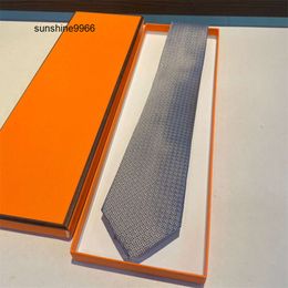 Mens Designer Tie 100% Twill Silk Neck Tie Handmade Men Ties Cravate High Quality Necktie Gift Luxury