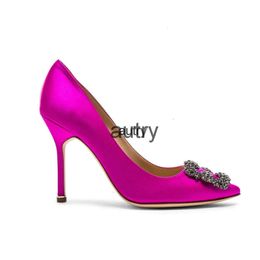 2024 Luxury brands women Sandals pumps high heels Blahniks HANGISI silk Stain 105mm Jewel Buckle Pumps Blue black Red 35-42 with originals box