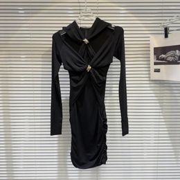 Casual Dresses BORVEMAYS Pleated Hollow Out Dress Temperament V Neck Long Sleeve Solid Colour High Waist Metal Button Crossover Strap