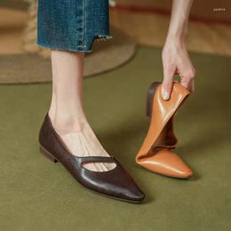 Dress Shoes Phoentin Design Women Retro Genuine Leather Pointed Toe Low Heels 2024 Elegant Lady Party Pumps Wholesale FT3259
