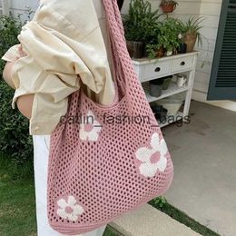 Shoulder Bags Ins Fashion Sweet Flower Knitted Hollow Tote Bag Large Capacity Shopping Ladies Simple Retro Handbag for WomenH24217