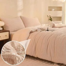 Bedding sets 3D Jacquard Design SetUltra-Soft Warm Queen Sherpa Fur Plush 3-Pieces Sets Luxury Bedding with 2 cases 90x90Cream White