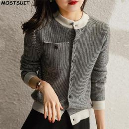 Women's Knits Grey Vintage Sweater For Women Knitted Cardigan Knitwear 2024 Autumn Long Sleeve O-neck Tops Workwear Elegant Ladies Jumpers