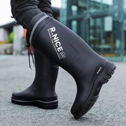 High Quality Rain Boots for Man Outdoor Antislip Waterproof Fishing Shoes Fish Pond Breeding Work Rubber Boots Free Shiping 240126