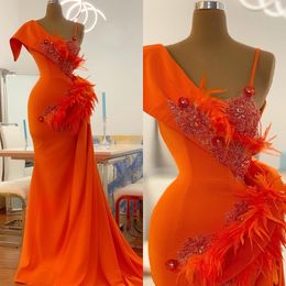 Moda Tasarımcı Bir Çizgi Gece Elbise Bir Omuz Portre Boncuklu Aplike Önlükler Süpürme Tren Vestidos De Noche Resmi Durum Özel Boyut