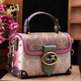 Shoulder Bags Cross Body Small Square Bag Womens 2023 New Fashion Rose Red Handheld Bag Advanced Foreign Style One Shoulder Crossbody Bag