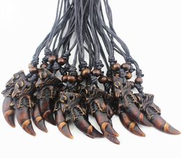 Fashion Whole lot 12pcsLOT Imitation Yak Bone Carving Dragon Head Tooth Pendant Necklace Amulet Gifts for boy men039s jewe6387992