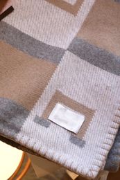 Hot selling 1500g Designer H Grey Wool Blanket Top quailty H Grey Blanket Wool Thick Home Sofa Good Quailty 135&175cm