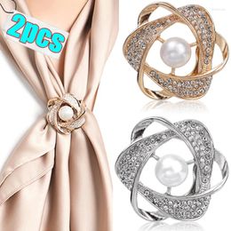 Brooches 1/2PCS Fashion Rhinestone Flower Scarf Buckle Pearl Crystal Ring Women Shawl Clips Brooch Pins Scarves Holder Jewelry