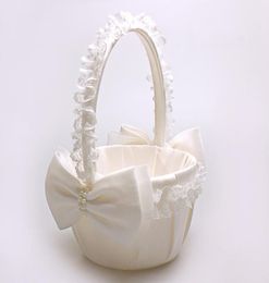White Lace Edge Flower Baskets With Pearl Bows For Wedding Supplies Bridesmaid Flower Girl Hold Baskets 4796325