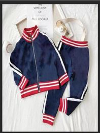 2022 Kids Clothes Sets New Print Tracksuits Fashion Letter Jackets Joggers Casual Sports Style Sweatshirt Raglan Sleeve1179803