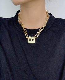 Exaggerated Chunky Letter B Chain Necklace Gold Silver Plated Statement Short Clavicle Chain Simple Hip Hop Prndant Jewellery Female2698489