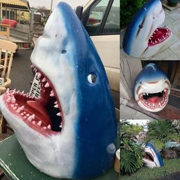 Creative White Shark Garden Art Statue Resin Lifelike White Shark Head Sculpture Wall Hanging Home Yard Garden Decor 240119