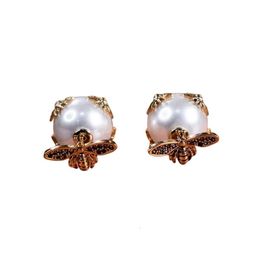 Swarovskis Earrings Designer Women Original Quality Charm S925 Silver Needle Little Bee Bright Pearl