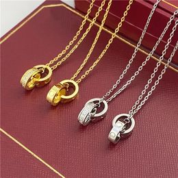 2024 Kvinnors halsband för kvinna älskar smycken guldhänge Dual ring rostfritt stål juvelery mode ovala sammanlåsande ringar Klavikulära kedjehalsband Designerq3