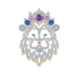 Unisex Fashion Men Women Brooches 18K White Gold Plated CZ King Lion Brooch Pins for Wedding Party9165090