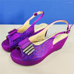 Dress Shoes Italian Stylish Wedge Sandals Designer 2024 Summer Chunky Heel Bowknot Bling Rhinestone Lady Thick