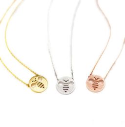 Fashion bee pendant necklace Lovely circle hollow out bee shadow charm necklaces for women1479949