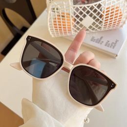 Sunglasses Style Designer Women Square Shape UV400 Protection Men's Sun Glasses High Quality For